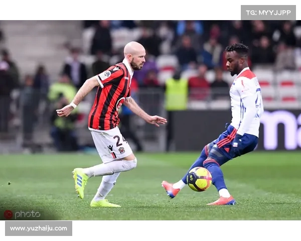 队报报道法国前国脚托万可能加盟朗斯交易接近完成